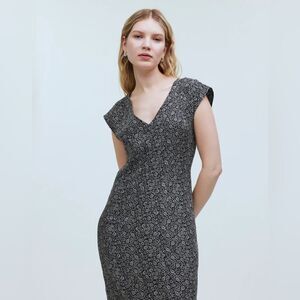 Madewell NWT Cap-Sleeve V-Neck Midi Dress in Floral Cupro Blend Size 00